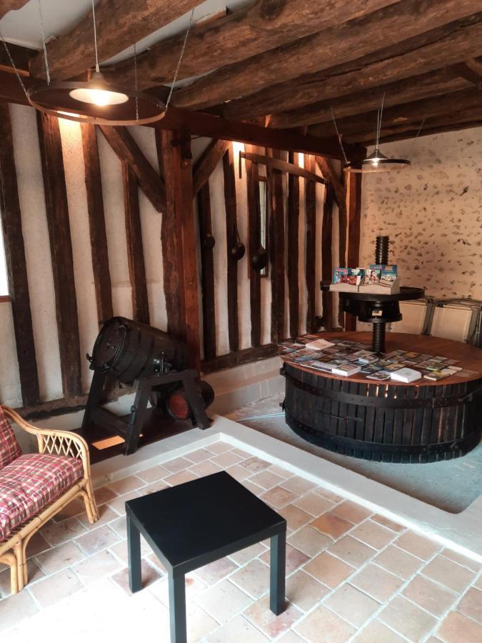 La Maison Genevier - Chambre Doreline Montreuil-en-Touraine Exteriér fotografie